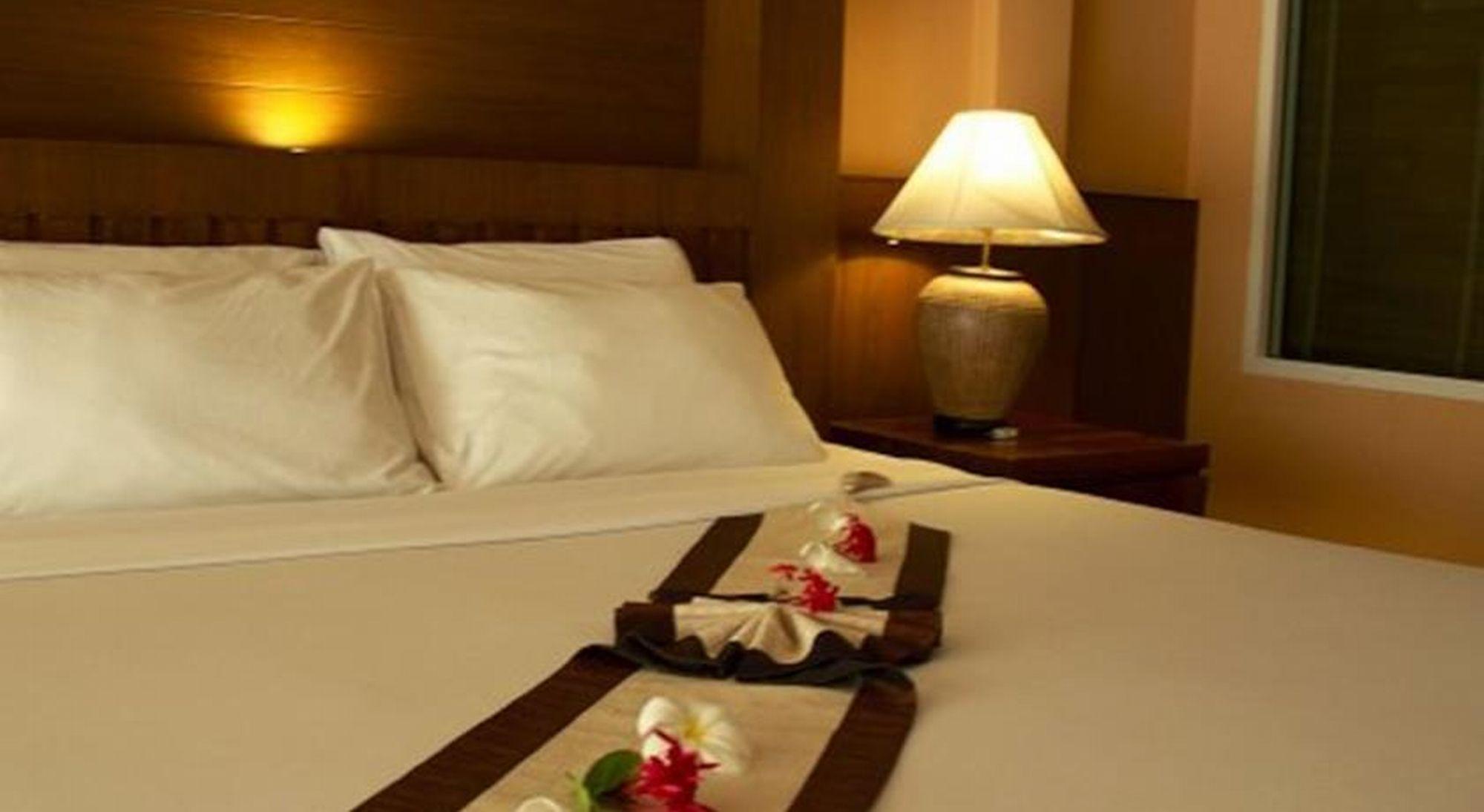 Aloha Resort Ламаи-Бич Экстерьер фото