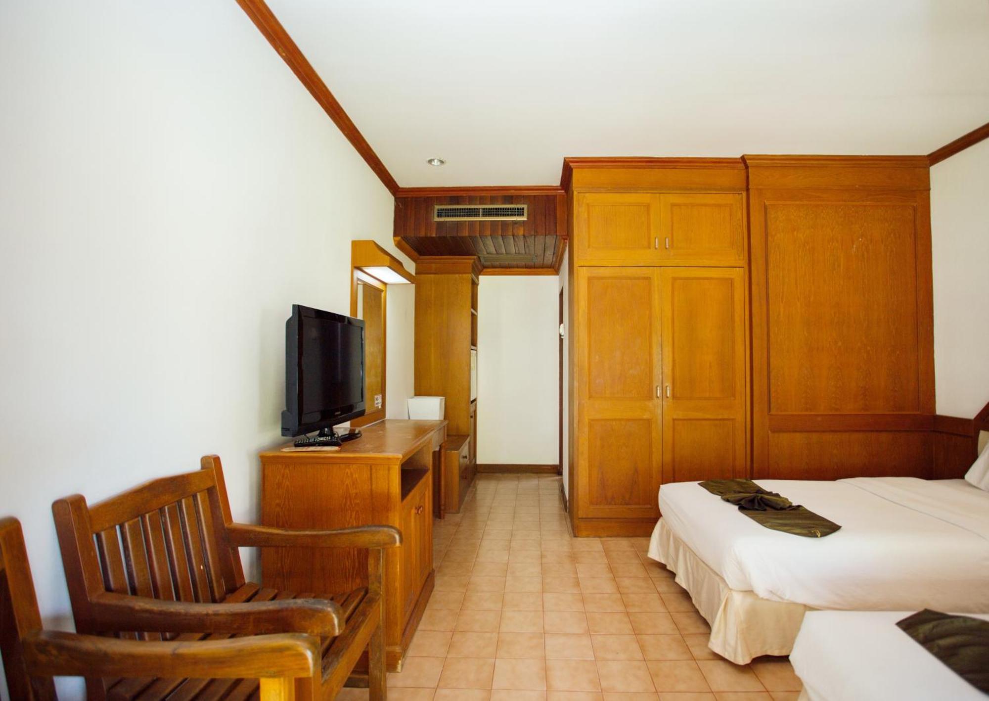 Aloha Resort Ламаи-Бич Экстерьер фото