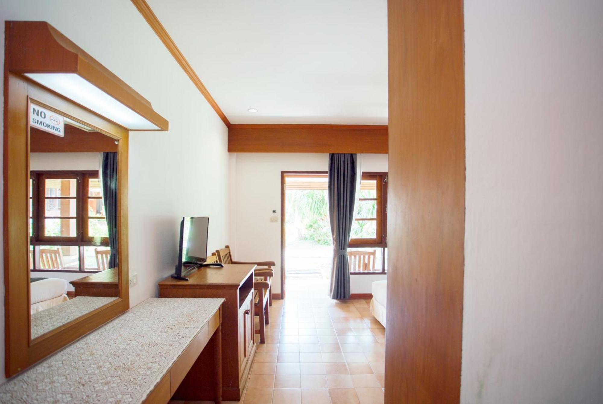 Aloha Resort Ламаи-Бич Экстерьер фото