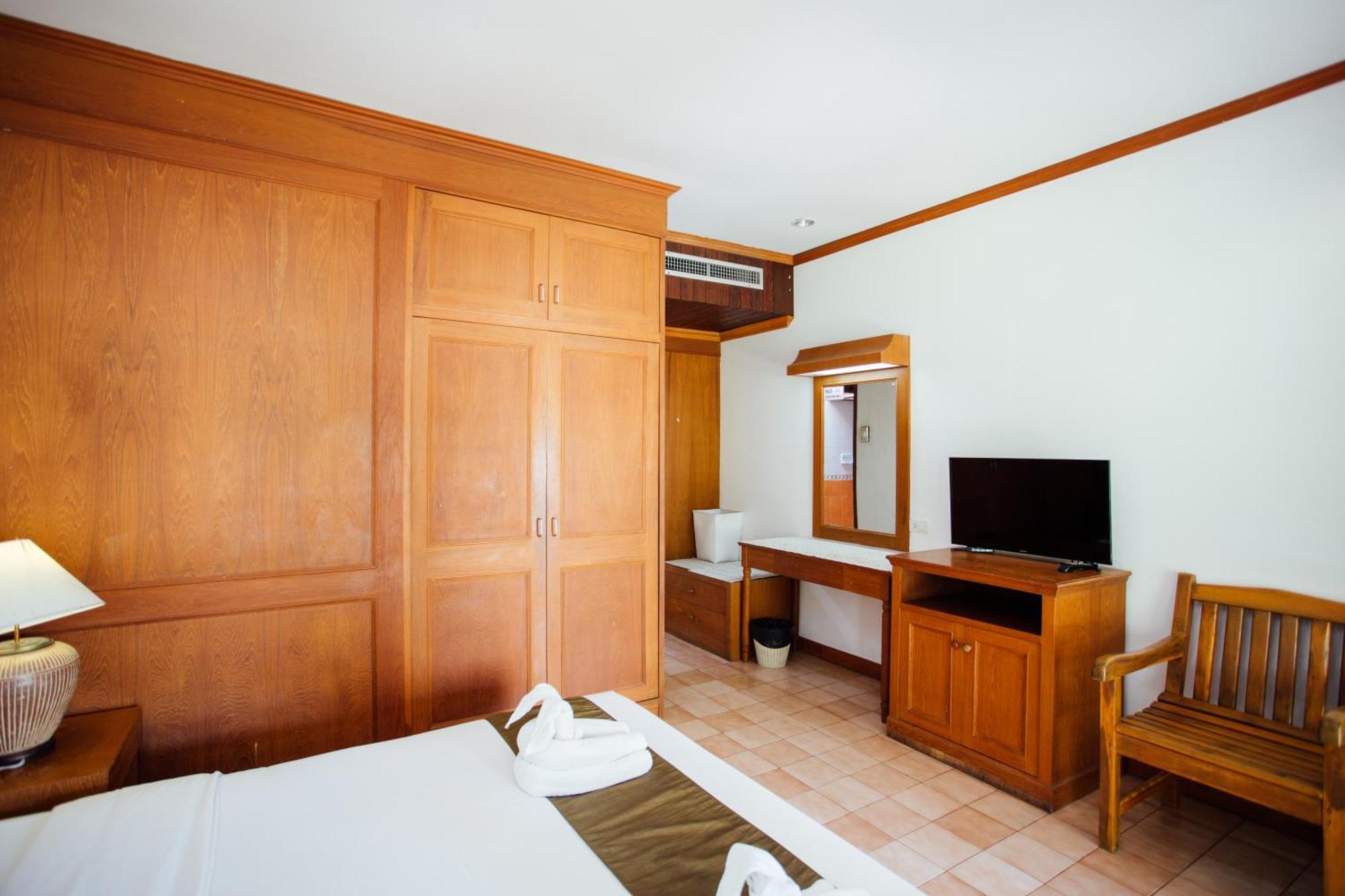 Aloha Resort Ламаи-Бич Экстерьер фото